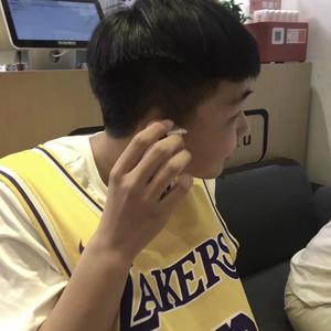 免费看黃色AAAAAA 片
